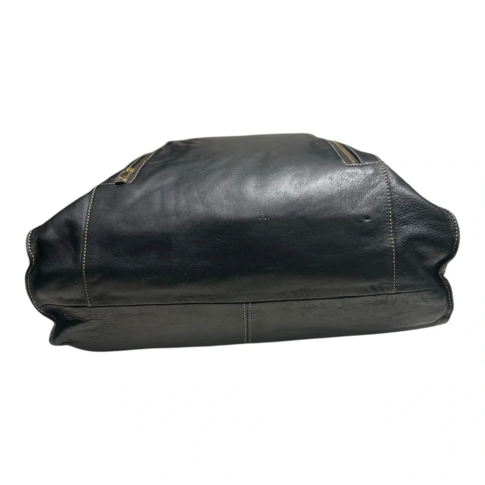 Liz Claiborne Black Genuine Leather Tote with Zipper Accents
